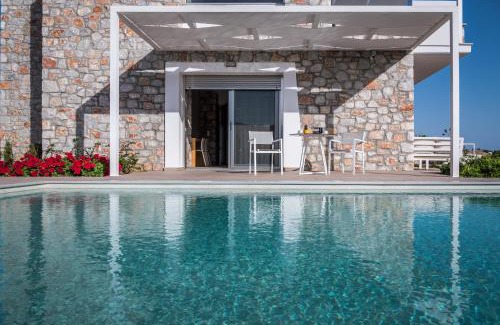 Gialos Villa | Cedar Bay Beachside Villas