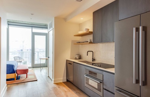 East Cesar Chavez Condo | Cedar Door by AvantStay | Brand New Condo Room in Austin w/Amazing Amenities!