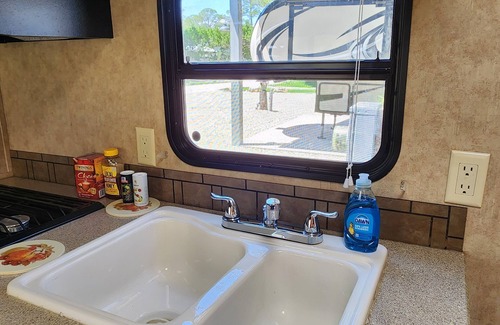 Salem House | Cedar Island Canal Front Cute RV with Boat Slip, Fishing, Scalloping & Crabbing