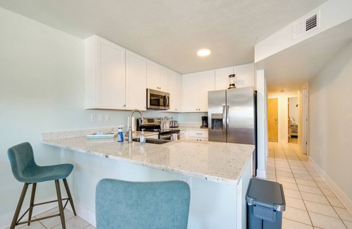 Cedar Key Condo | Cedar Key Condo w/Balcony & Gulf Views!