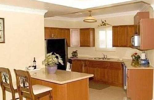 Nassau Apartment | Cedar Pine Villas - Quiet, 'Luxury & Comfort Rolled Into One'