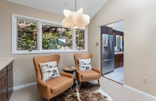 Windcliff Estates House | Cedar Upper Luxury Vacation At Windcliff 3 Bedroom Home by RedAwning