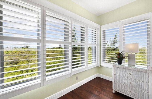 Whitney Beach House | Cedars East Townhome on beautiful Longboat Key