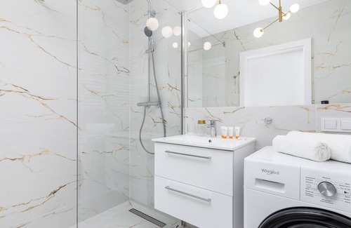 Brynow Apartment | Ceglana Park Studio Katowice by Renters
