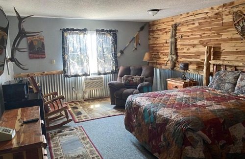 Clarinda Hotel | Celebrity Inn