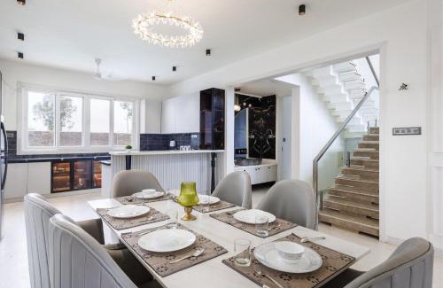 Doddaballapur Villa | Celestial Sapphire Villa Pvt Pool Veg food 4BHK