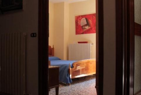 Ortanella Apartment | CELTIC ALCOVE & small art exhibition