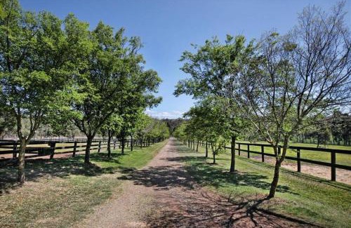 Kilmore East House | Centelle Park Farm Stay