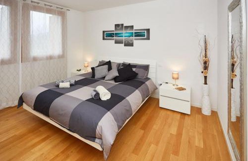 Aviano Apartment | Center Aviano Comfort Suite FREE PARKING WIFI
