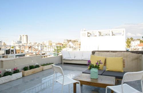 Kerem HaTeimanim Apartment | Center Carmel Market Tel Aviv