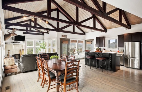 Smithville Ski Chalet | Center Hill Wakehouse