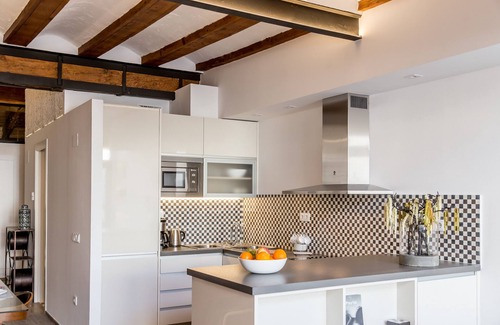 La Seu Apartment | CENTER-Luxurious 1BR, 1BA-Terrace, WI-FI, A/C