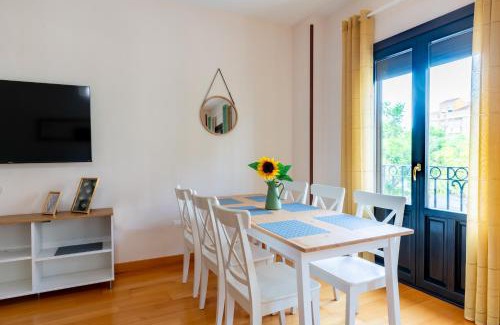 Santa Catalina Apartment | Center of Seville! Luxury apartment in Sevillian Manor House!