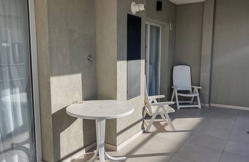 Centro Apartment | Centrally located apartment for 3 people with lake view