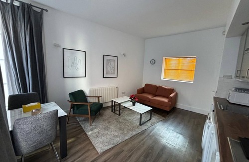 Temple Bar Apartment | Central 2-Bed Apartment Steps from Temple Bar – Walk to Pubs & Restaurants!