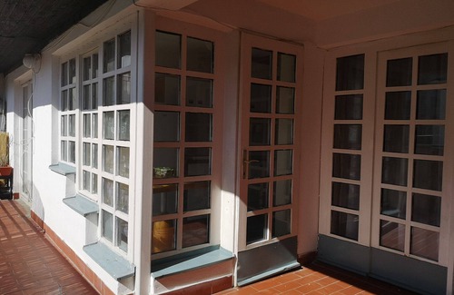 Grbavica Apartment | Central 2-bedroom apartment + free private parking