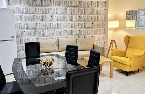 Avonmore and Brook Green Apartment | Central 2 Bedroom Apartment Kensington