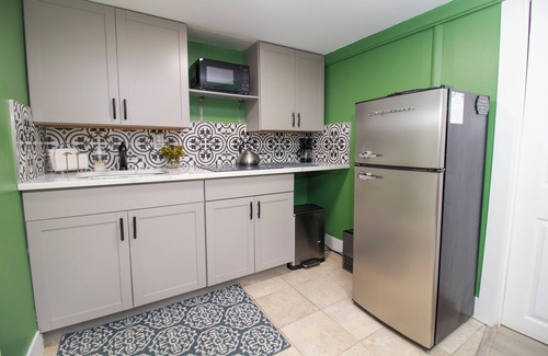 Central Islip Apartment | Central 2BR, Garden Suite, Top Amenities & Care!