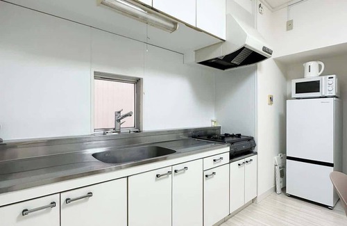 Hiroshima City Centre Apartment | Central 3 BR Near Peace Park for 9 ppl