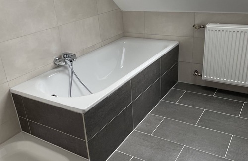Hildesheim District Apartment | ☆ Central 75sqm | Kitchen | King size bed | Netflix