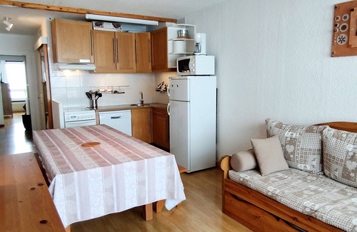 Prapoutel Apartment | Central apartment, up to 6 people, fully equipped, near ski lifts