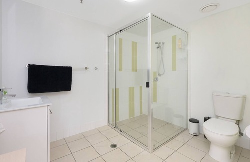 South Townsville Apartment | Central Apartment in South Townsville1 Bed 1 Bath Apartment