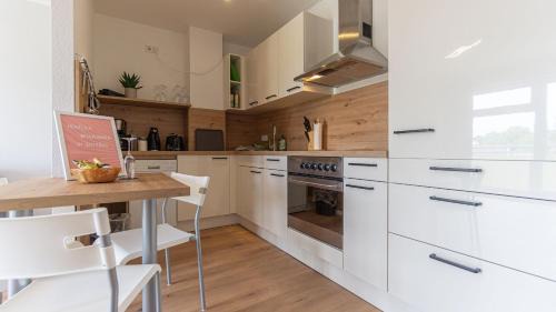 Cottbus Apartment | Central Apartment, 55m2, Kitchen, Washer, Netflix, Parking