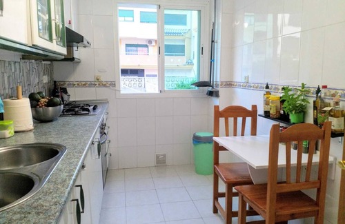 Almunecar Apartment | Central apartment. Large outdoor patio & garage