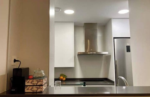 San Pablo Apartment | Central apartment with private parking
