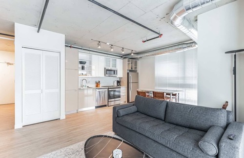 Gateway District Apartment | Central apartment with double queen beds