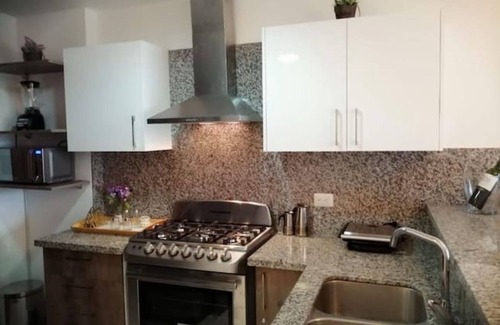 Bella Vista Apartment | Central Apt W/Balcony -5 minute to Blue Mall/supermarket