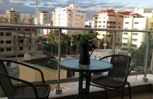 Bella Vista Apartment | Central Apt W/Balcony -5 minute to Blue Mall/supermarket