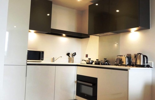 Basingstoke Apartment | Central Basingstoke - Luxury 1 bedroom 1 bathroom apartment - fully serviced