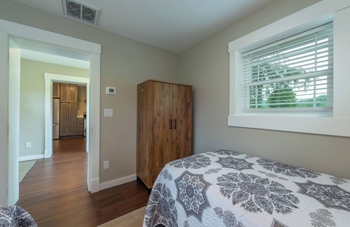 Mars Hill Cottage | Central between Burnsville & Asheville, creek front w/ firepit and 2 porches!