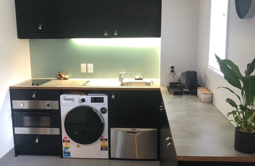 Te Aro Apartment | Central City Apartment