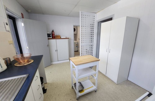 Cooktown Apartment | Central Comfy Holiday Let