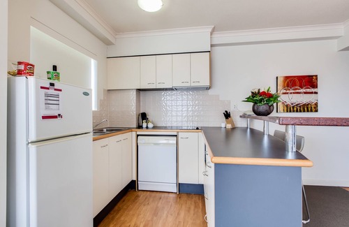 Milton Apartment | Central Cosmo Apartments