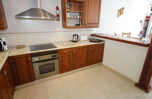 Costa Teguise Villa | Central Costa Teguise Villa | 4 bedrooms | Villa Solea | Private Pool | Short.