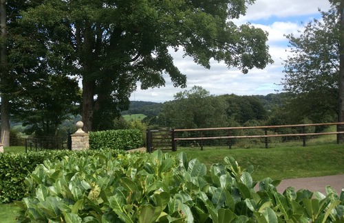 Stroud House | Central Cotswolds with lovely views towards Cheltenham, Gloucester and beyond