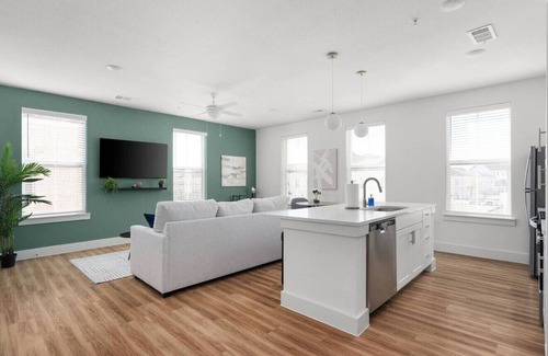Pflugerville Apartment | Central Escape:Gym, Coffee Bar, & Perfect Location
