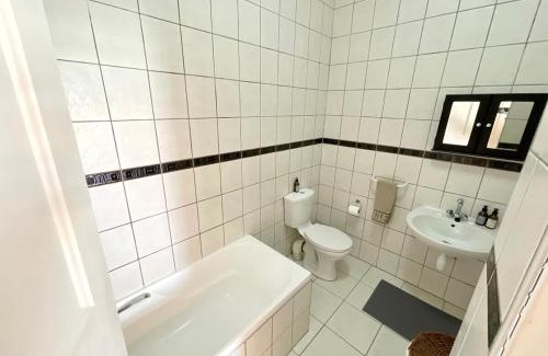 Vineta Apartment | Central Family Holiday Cottage