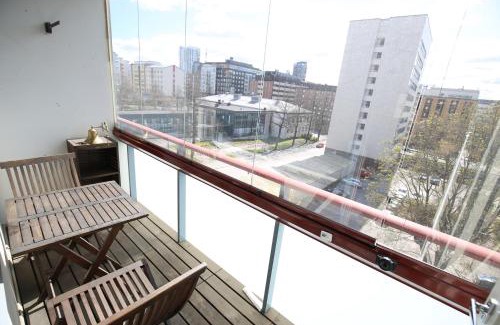 Tampere Apartment | Central Gem with Sauna - Big two-room apartment FREE PARKING