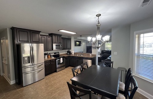 Huntsville House | -> Central HSV: Minutes to everything! <-