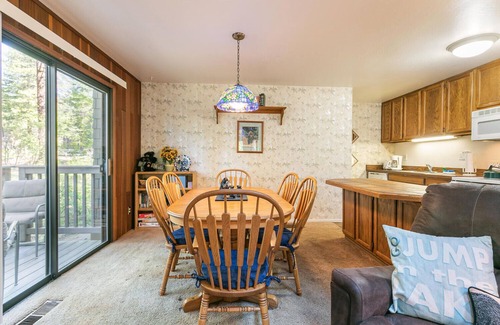 Incline Village Condo | Central Incline Condo with a Pool! (CDL7)