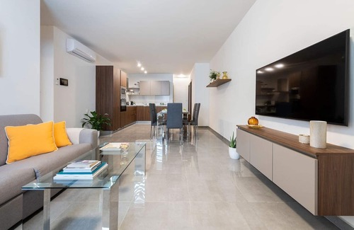 Birkirkara Apartment | ★ Central LUX Apartment w/HEATED POOL & terrace ➞
