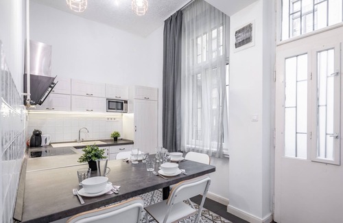 Erzsebetvaros Apartment | Central Luxury Apartment