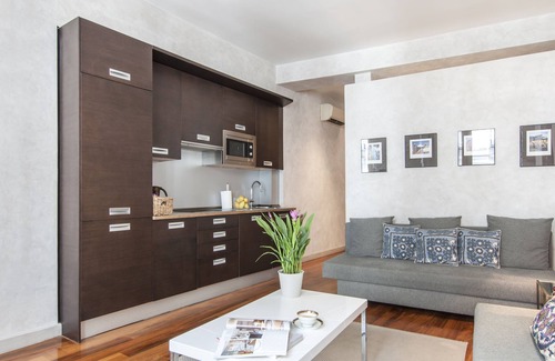 Huertas Apartment | Central Madrid. Barrio Letras, Walking distance to Museums, Plazas and GranVia