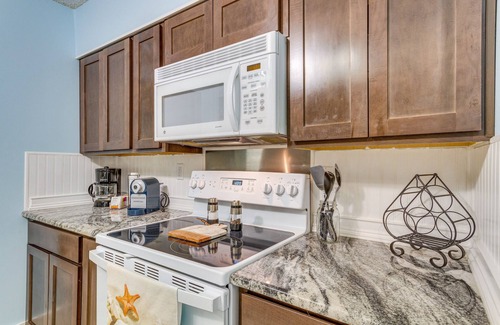 Mary Esther Condo | Central Mary Esther Condo 5 Mi to Okaloosa Island!