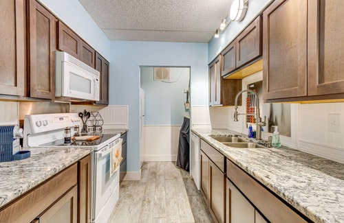 Mary Esther Condo | Central Mary Esther Condo 5 Mi to Okaloosa Island!