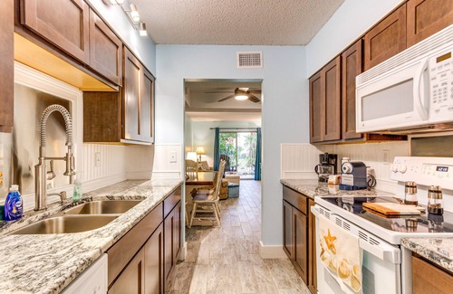 Mary Esther Condo | Central Mary Esther Condo 5 Mi to Okaloosa Island!